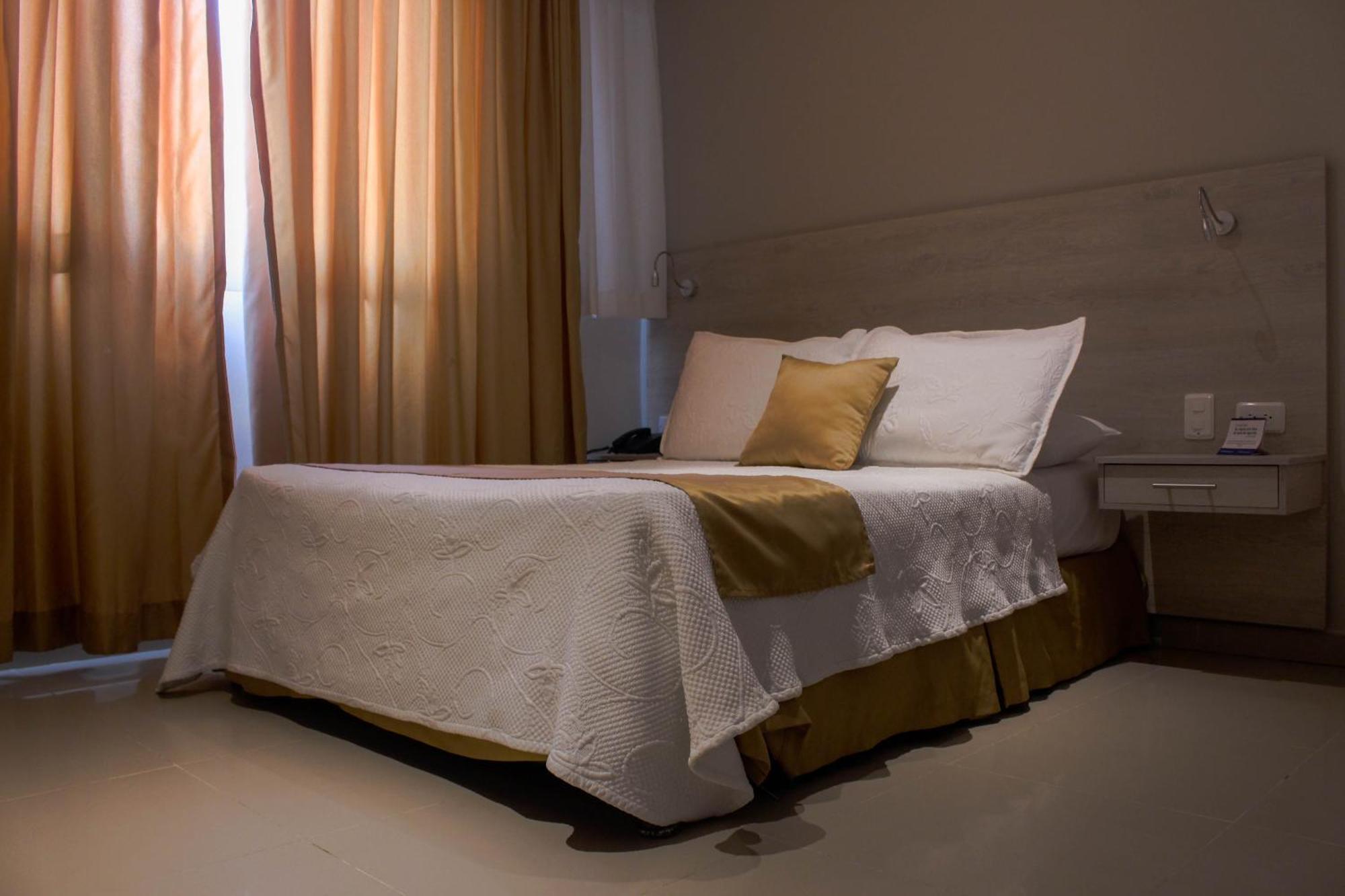 โรงแรม โดราโด พลาซ่า Cartagena ภายนอก รูปภาพ